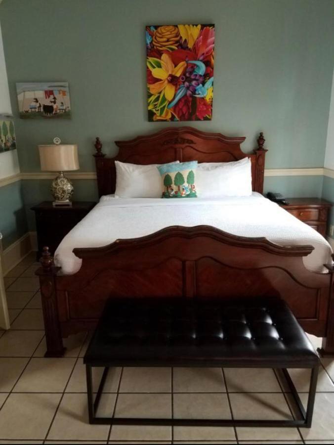 Hotel Frenchmen New Orleans